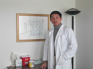 Dr. Ming Yang: A Licensed Acupuncturist - Acupuncture OHC